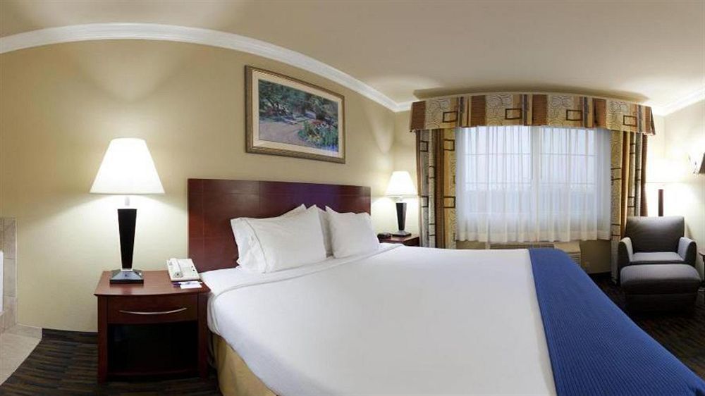 Holiday Inn Express & Suites Watsonville By Ihg Екстер'єр фото